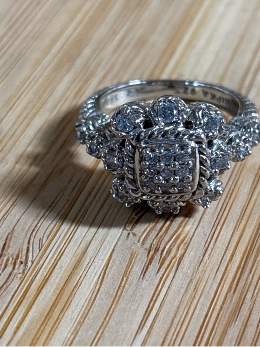 Flashy Judith Ripka .925 Sterling Silver & Clear CZ Ring Size 8